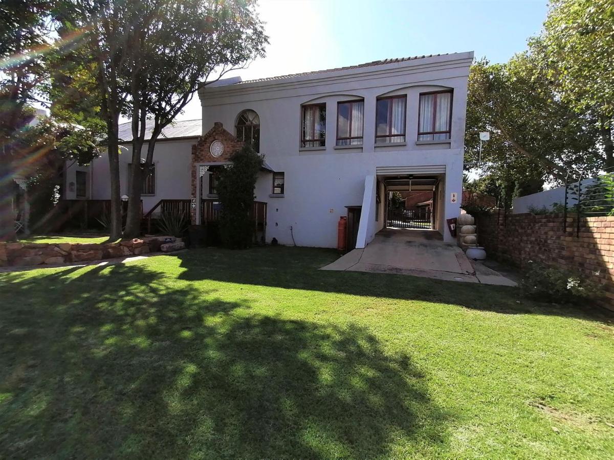 Van Dykshuis Guest House Хайделберг Екстериор снимка